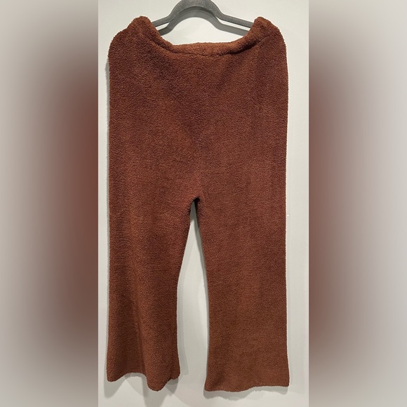 Cozy Brown Lounge Set - Picture 7 of 9